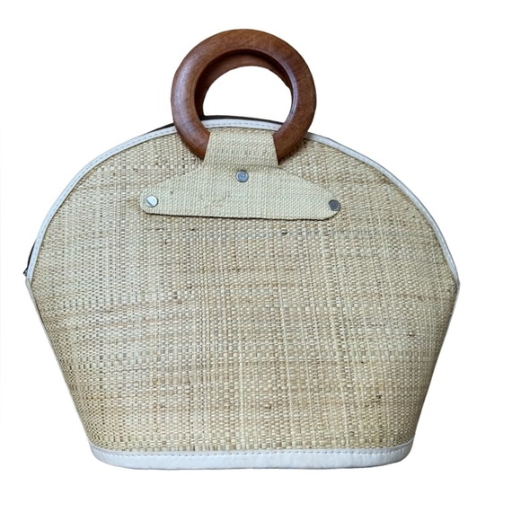 VTG Straw Beach Bag Purse With Wood Handles - Picture 1 of 3
